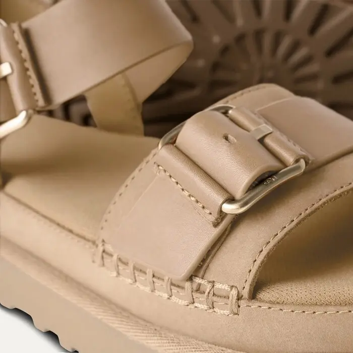 UGG Goldenstar Villa — Sand